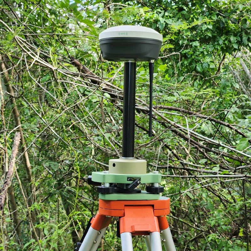 High Precision 1408 Channels E1 Gnss Receiver GPS 60° IMU Tilt Land Survey Equipment RTK GNSS Base and Rover Set
