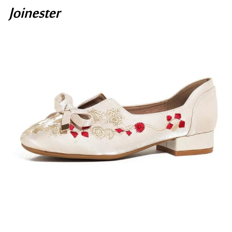 

Embroidered Square Toe Slip on Low Heeled Shoe with Bowknot Chinese Style Vintage Dress Pumps Ladies Ethnic Cheongsam Footwear