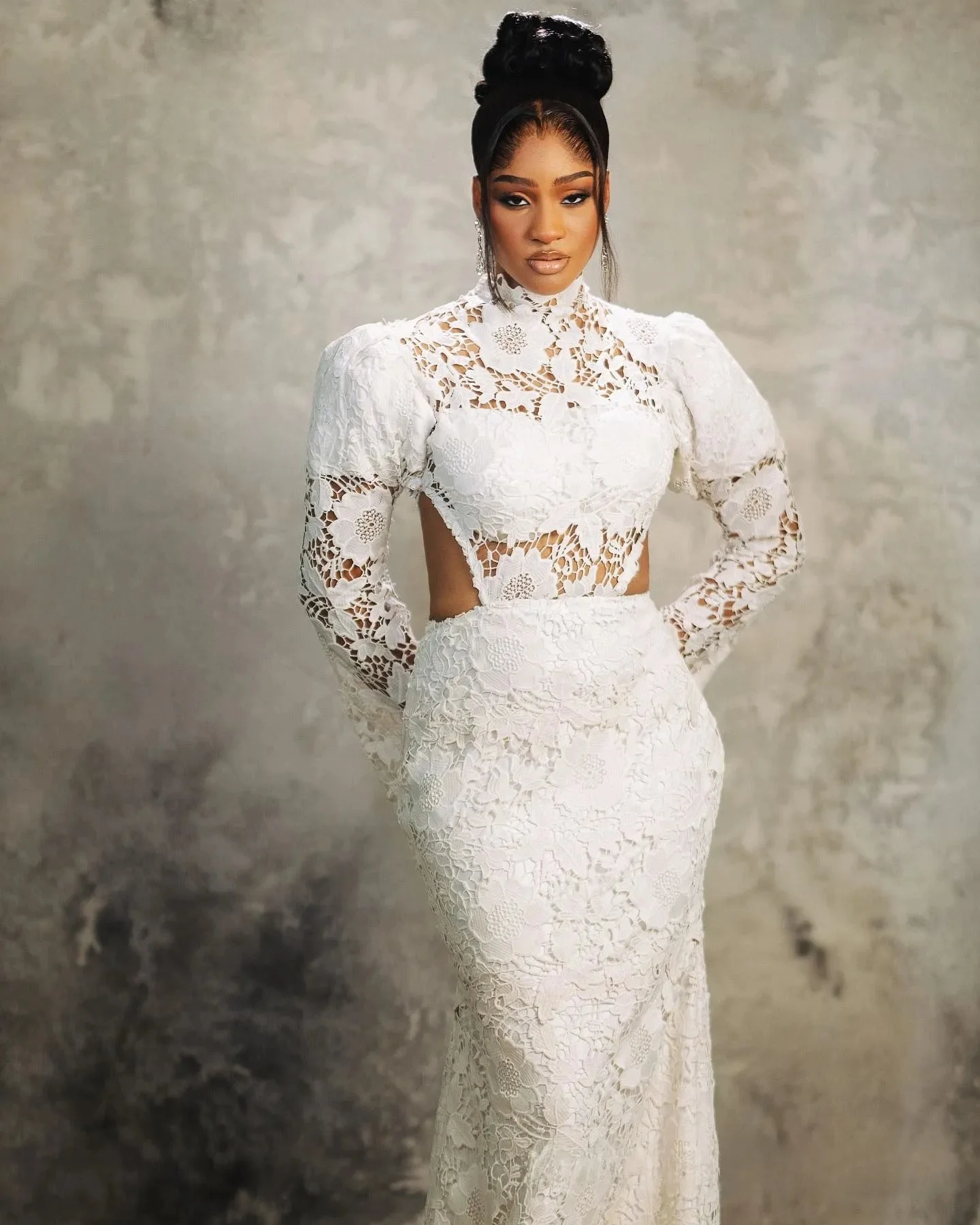 Robe de mariée Aso Ebi personnalisée, grande taille, col haut, manches longues, dentelle perlée, magnifique robe de mariée