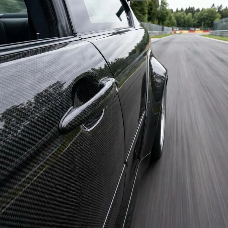 Lightweight Carbon Fiber Side Door Panels for 3 Series E46 Coupe 325Ci 330Ci M3 Racing Car Doors Body Kit Replacement
