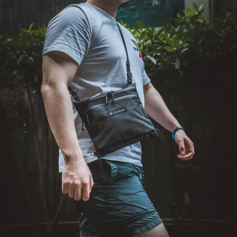 

Lii Gear Musette EDC Medium-sized Shoulder Bag Urban Techwear