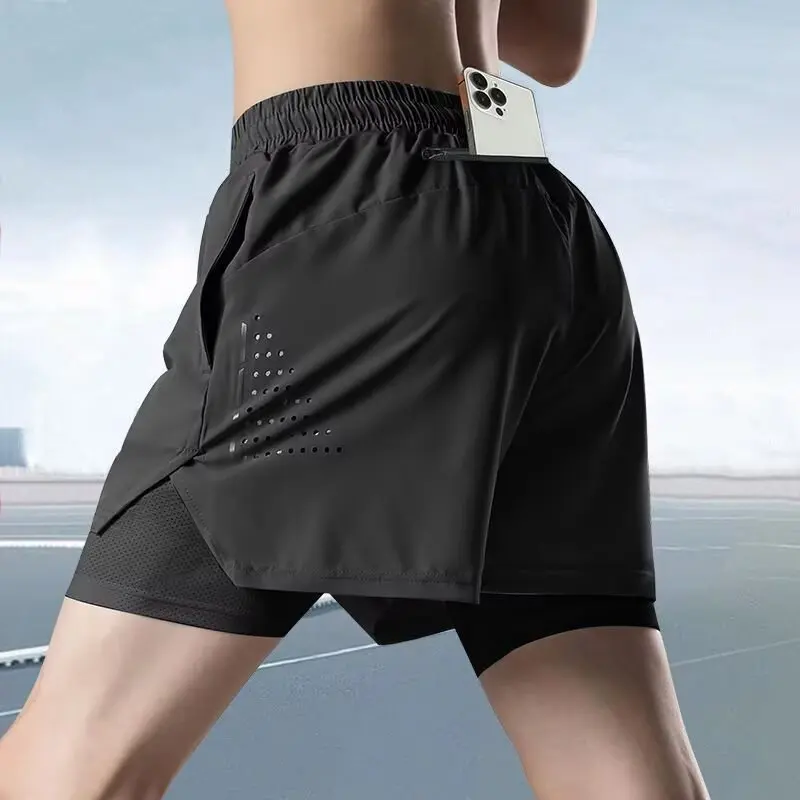 Sports shorts for men's running, suitable for holding mobile phones. Summer track and field marathon lining, three part shorts,