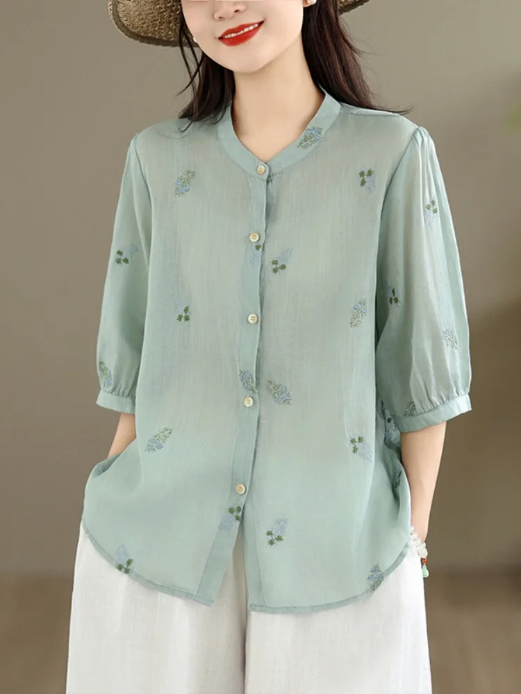 

Элегантная женская летняя рубашка из хлопка и льна с цветочной вышивкой, воротником-стойкой, легкая, дышащая, омолаживающая, стройнящая