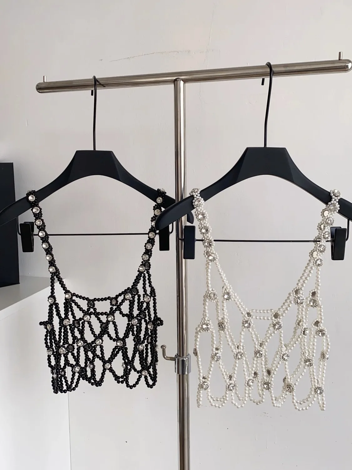 

Женский летний модный топ-жилет Ele Diamond с вышивкой и вырезами, облегающий, из полиэстера, с эффектом пэчворк