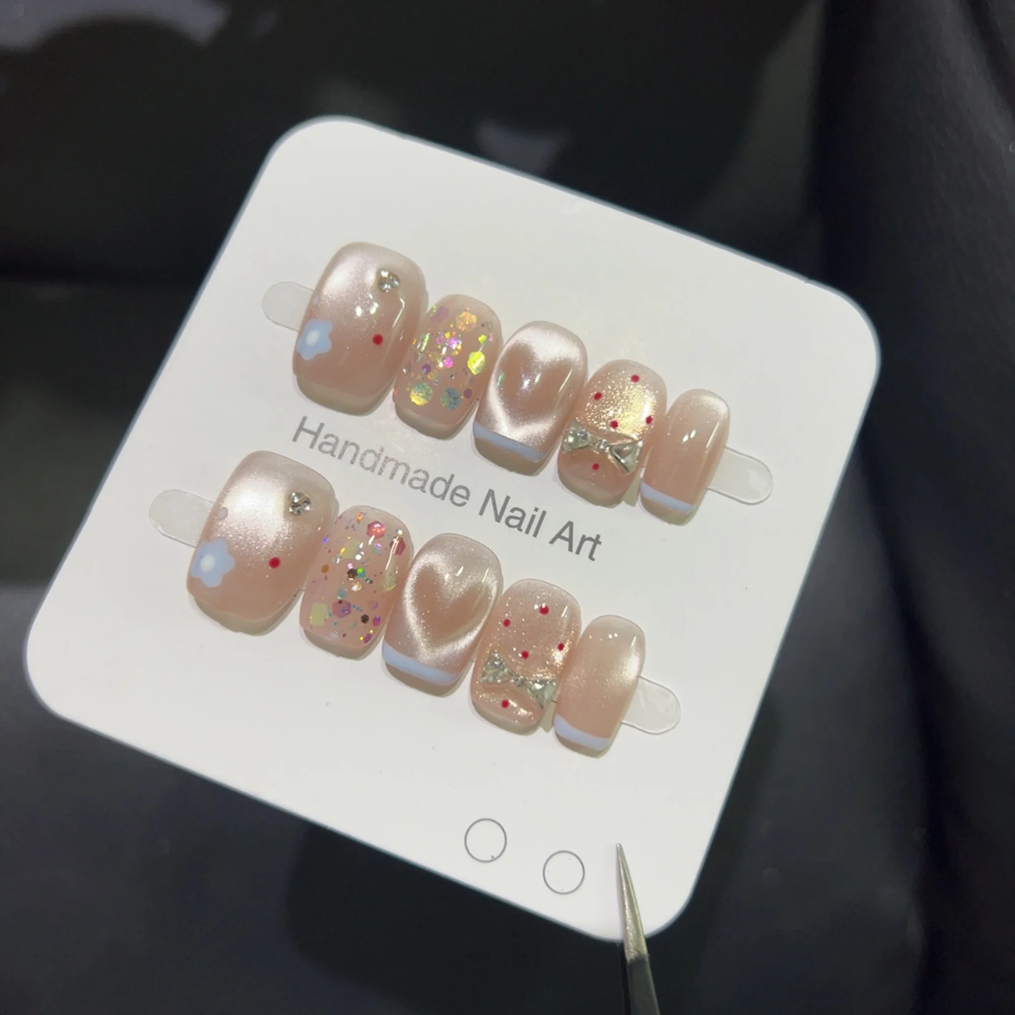 10pcs High-end Hand-painted blue small flower summer dopamine cat's eye heart-shaped bow sequins handmade fake nails, A light lu