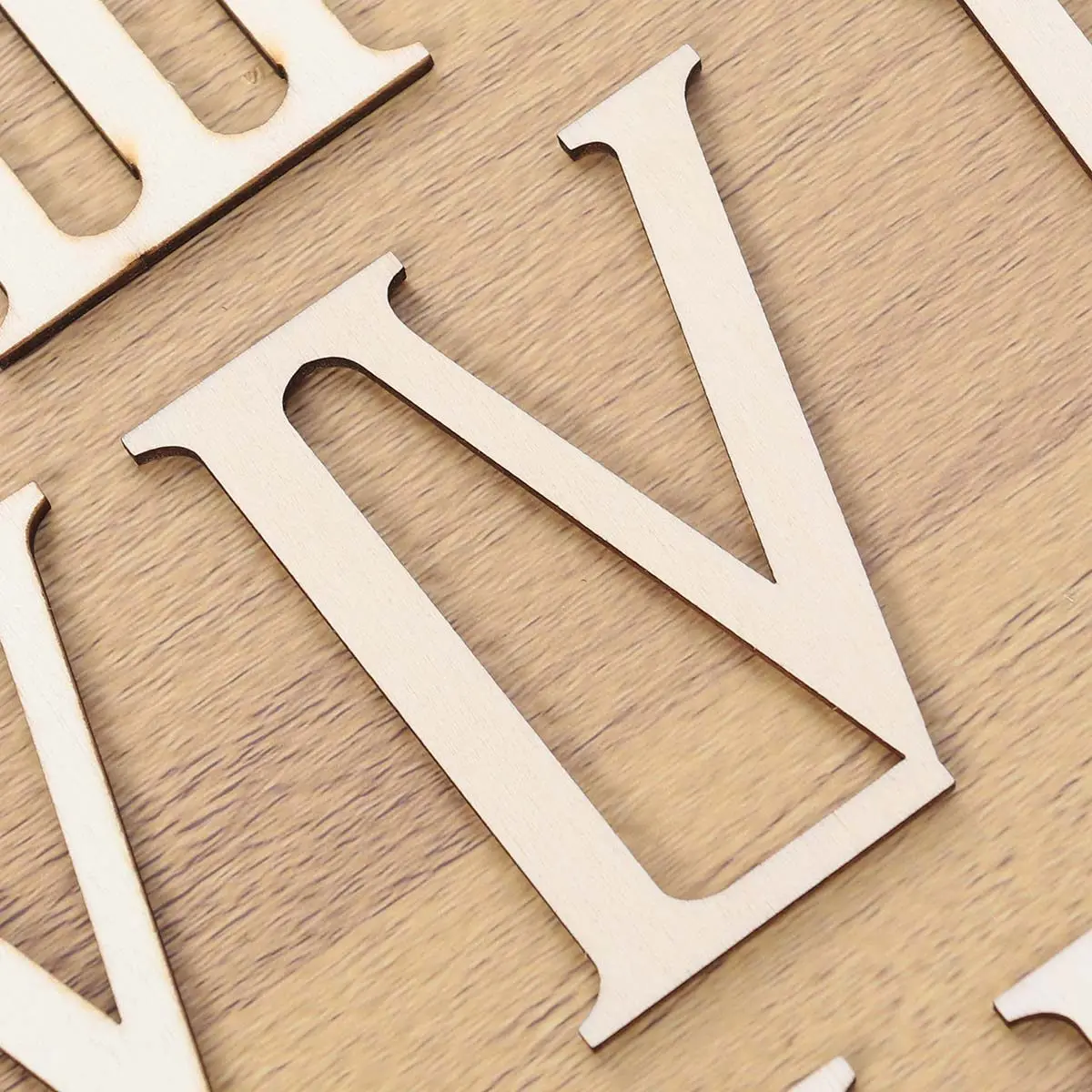 24Pcs 7Cm Roman Numeral Wood Slices Unfinished Blank Craft Plaques for DIY Art Projects Painting Staining Home Wedding