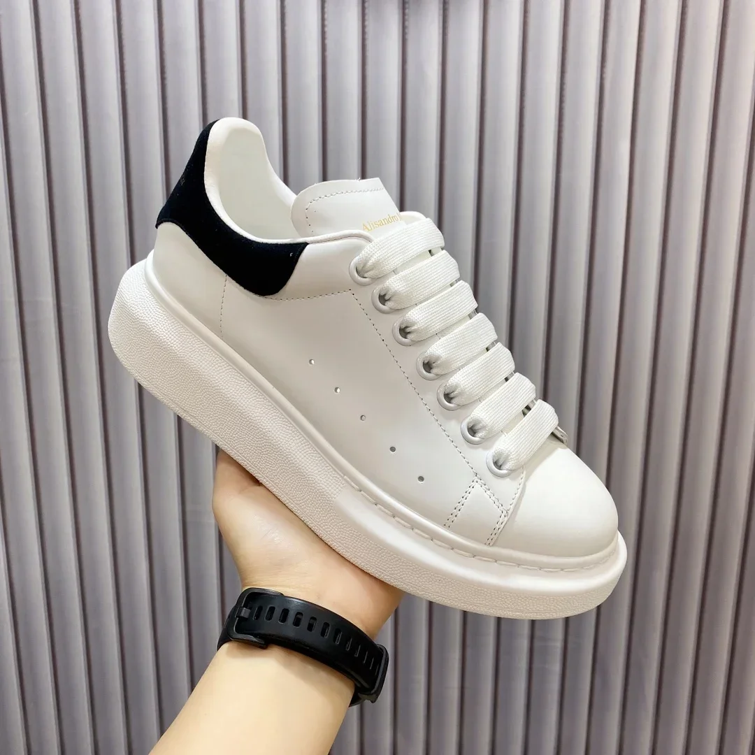 

Top Hight Quality Mens Casual Sneakers Real Leather Womens Brand Designer Tennis Shoes Classic Fashion Design running shoes