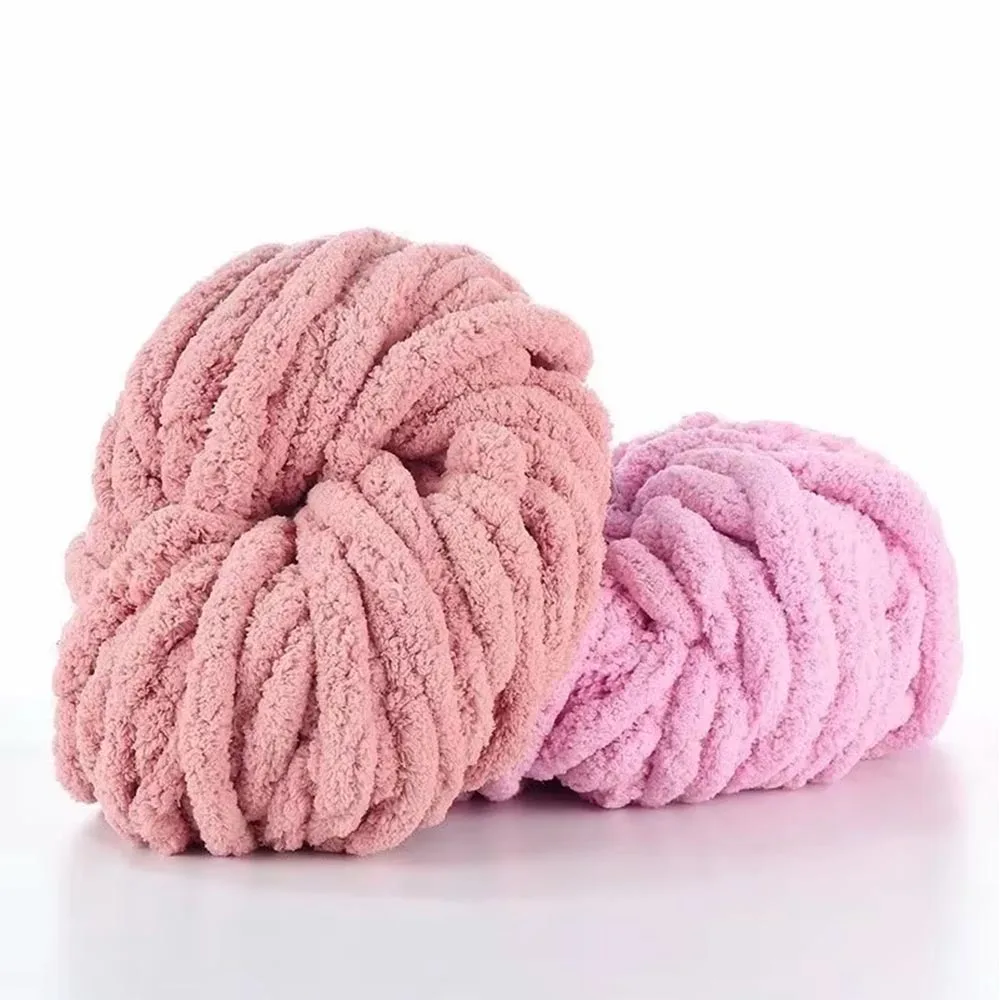 250g Handgewebtes Chenille-Grobstrickgarn für Chunky Knitting, weiches und farbenfrohes Samtgarn, einsträngiges Garn für Haustiernester
