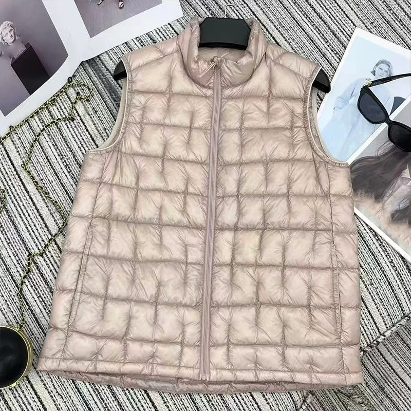 เสื้อกั๊กฤดูหนาวผู้หญิงแบบพื้นฐานคุณภาพสูงน้ำหนักเบาเป็นพิเศษทำจากขนห่านสีขาวสวมใส่สบาย รุ่น 25121217