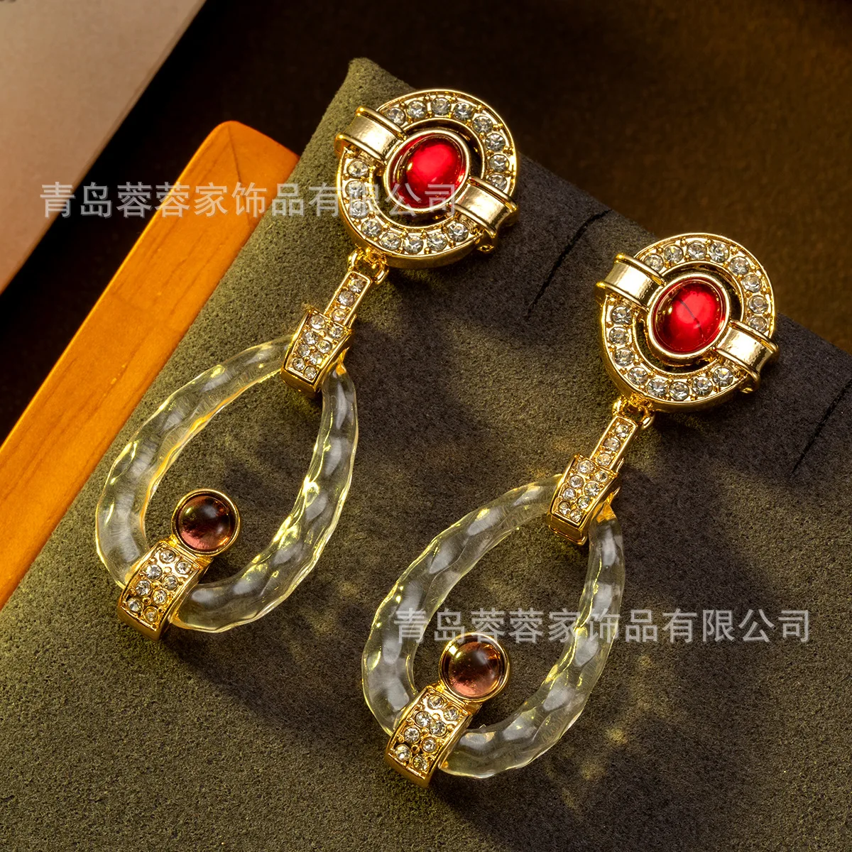 أقراط كلاسيكية متعددة الاستخدامات من الزجاج المتعثر مع أقراط الماس #1