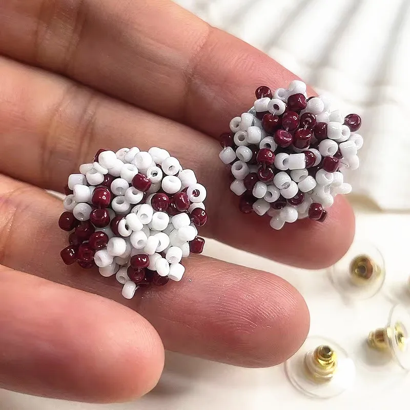 

WHOLESALE - Hypoallergenic Maroon and White Mix 15mm Beaded Earrings Set - Maroon and White Earring Pack -20pair/set