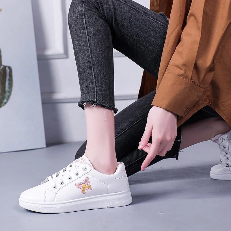 Spring and Autumn New Style Fashionable and Comfortable Round Toe Top Single Shoes Butterfly Fashion Sports Sneakers Casual