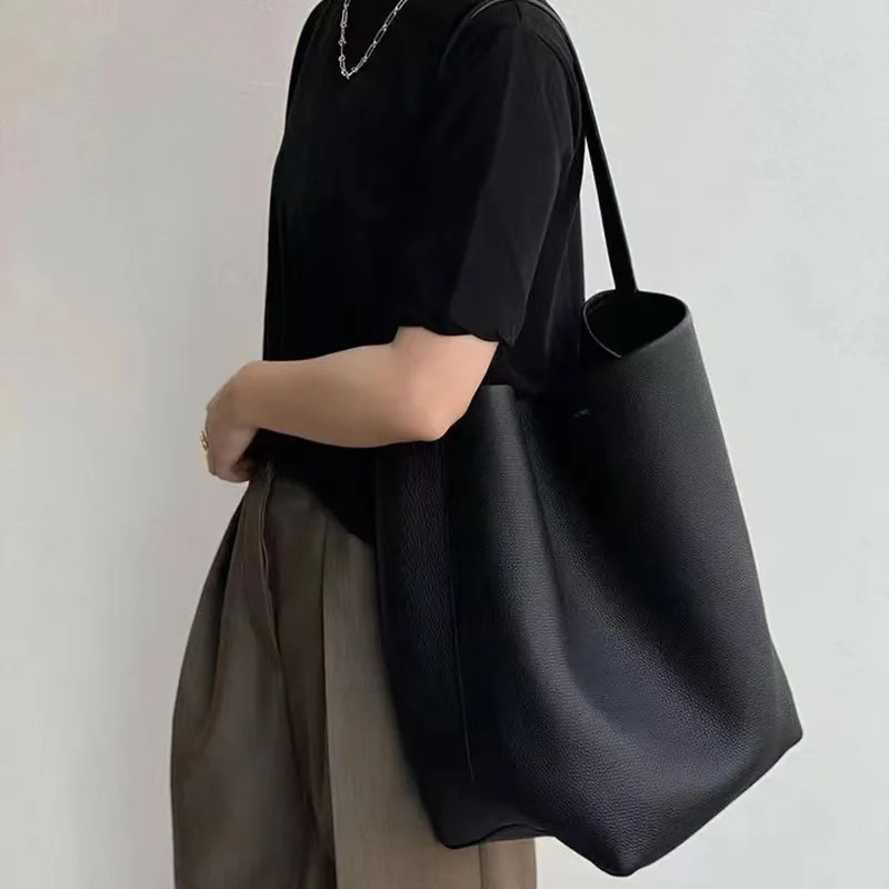 2024 Genuine Leather Single Shoulder Bag For Women Fashion Classic Casual Handbags Shoulder Crossbody Travel Bucket Tote Bag