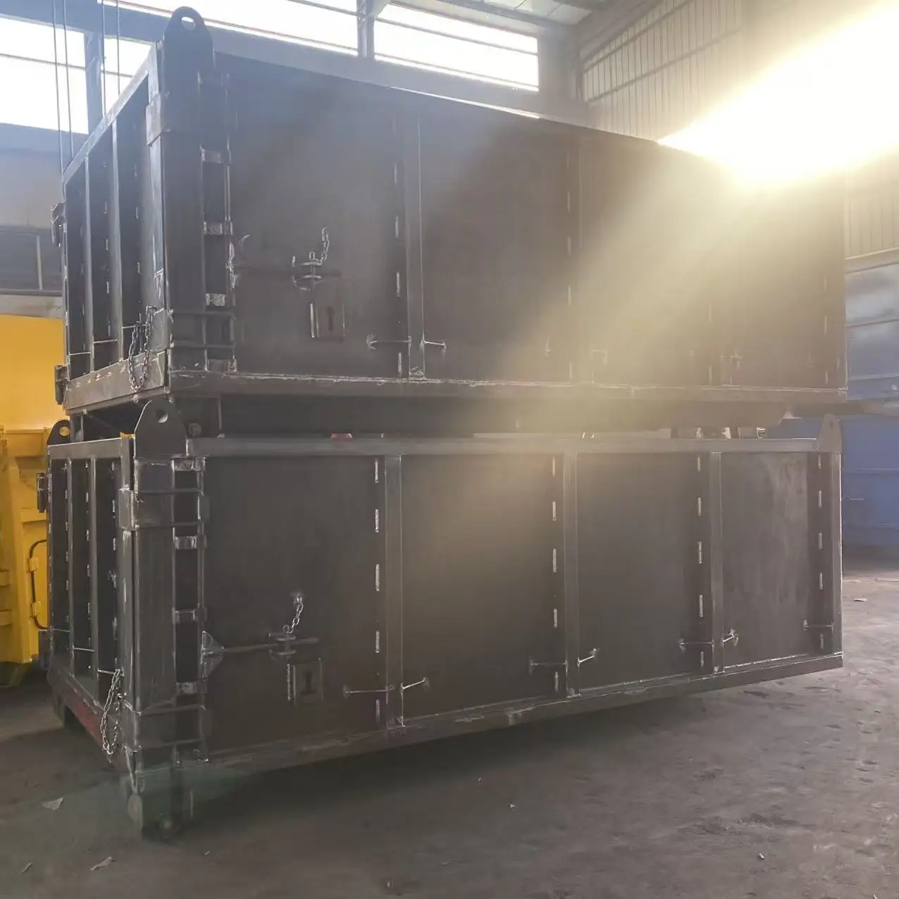 Durable Anti-corrosion Hook Lift Container Custom Size Color Steel Dumpster for Industrial Commercial Waste