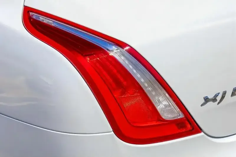 Conjunto de luces traseras para coche, lámpara de freno para Jaguar XJL 2016-2019, C2D27018, C2D27016, 2 piezas, izquierda + derecha, Y202