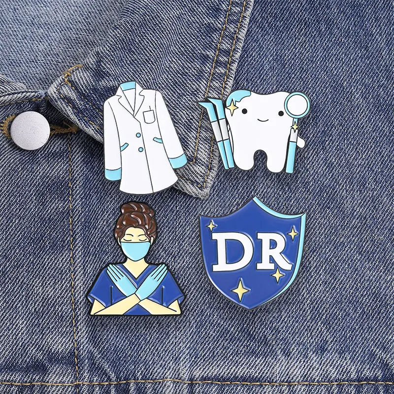 Dentist Brooches Cartoon Teeth White Medical Staff Metal Badges Small Gift Wholesale Backpack Pin Lapel Pins for Caps Brooch