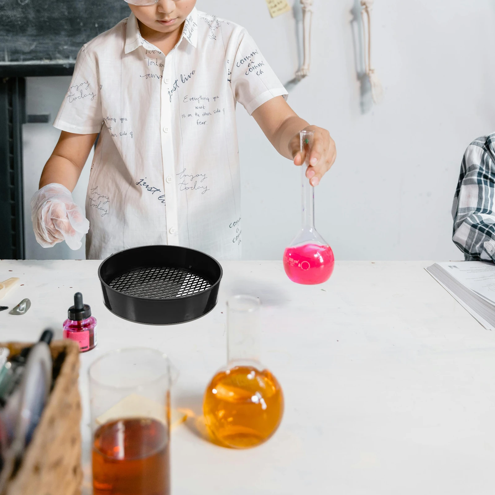 

2 Sets Handheld Sieve Sifter Kids Science Test Sieves Plastic Lab Equipment Screening Tools Educational Toys