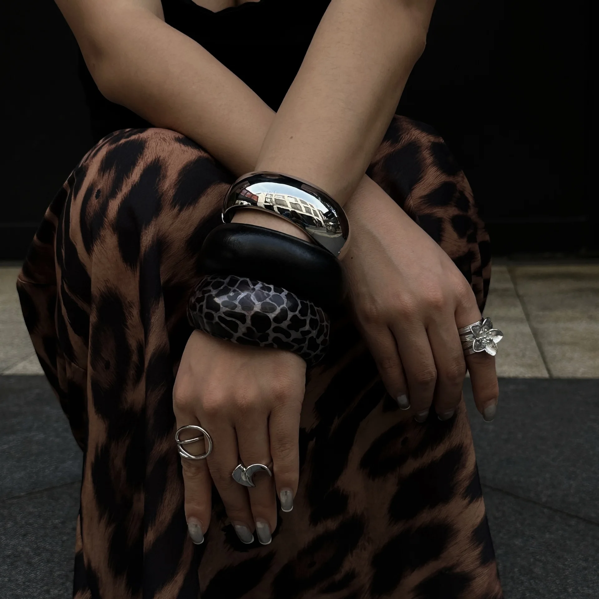 Summer Punk Black Leopard Thick Resin Acrylic Smudging Bangles Geometric Irregular Wide Bangle Bracelets For Women Men Jewelry