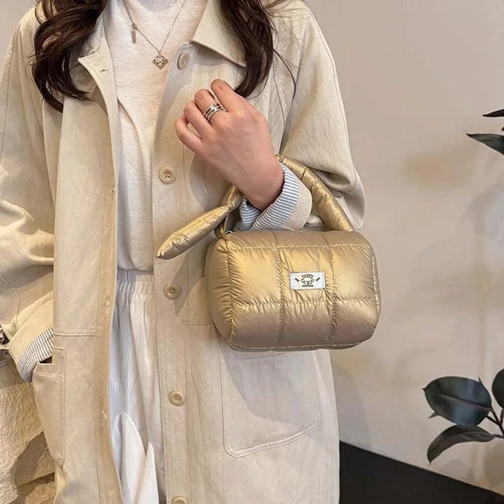 

Quilted Cloud Pleatd Grid Bag Large Capacity Lightweight Handheld Cosmetic Organizer Polyester Solid Color Puffy Tote Pouch