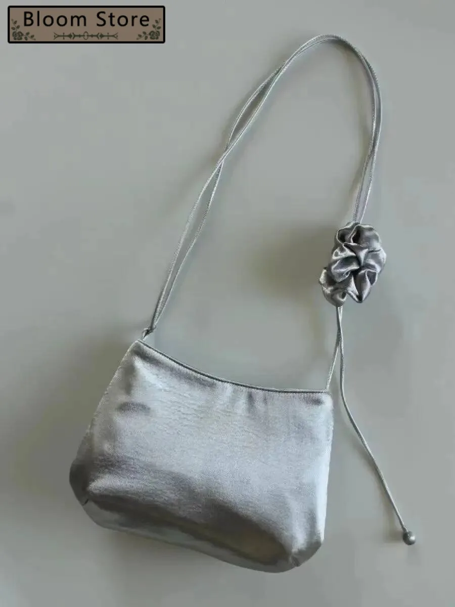 

Bloom Retro Sier Satin Bucket Purse Women 2024 New Trendy Shoulder Crossbody Bags Ladies Vintage Hot Girls Mini Bag Y2k