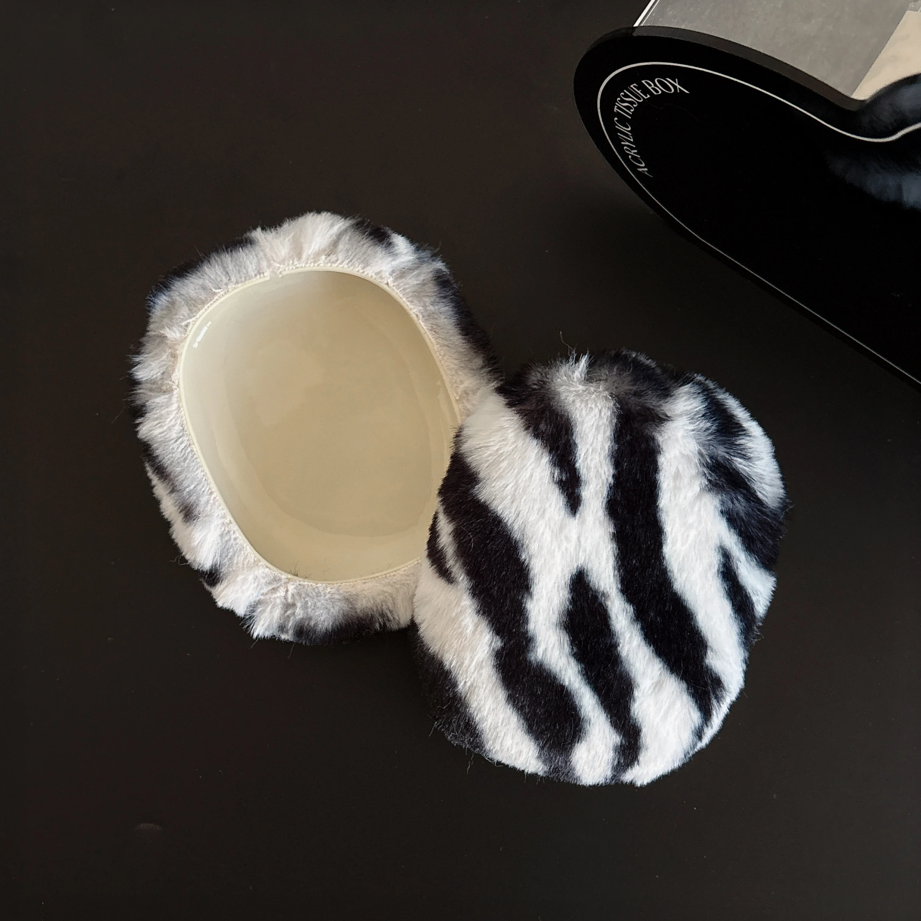 Luxury Unique Elegant Fashion Zebra Stripes Soft Fur Headphone Earphone Case Cover Protector For Apple Airpods Max