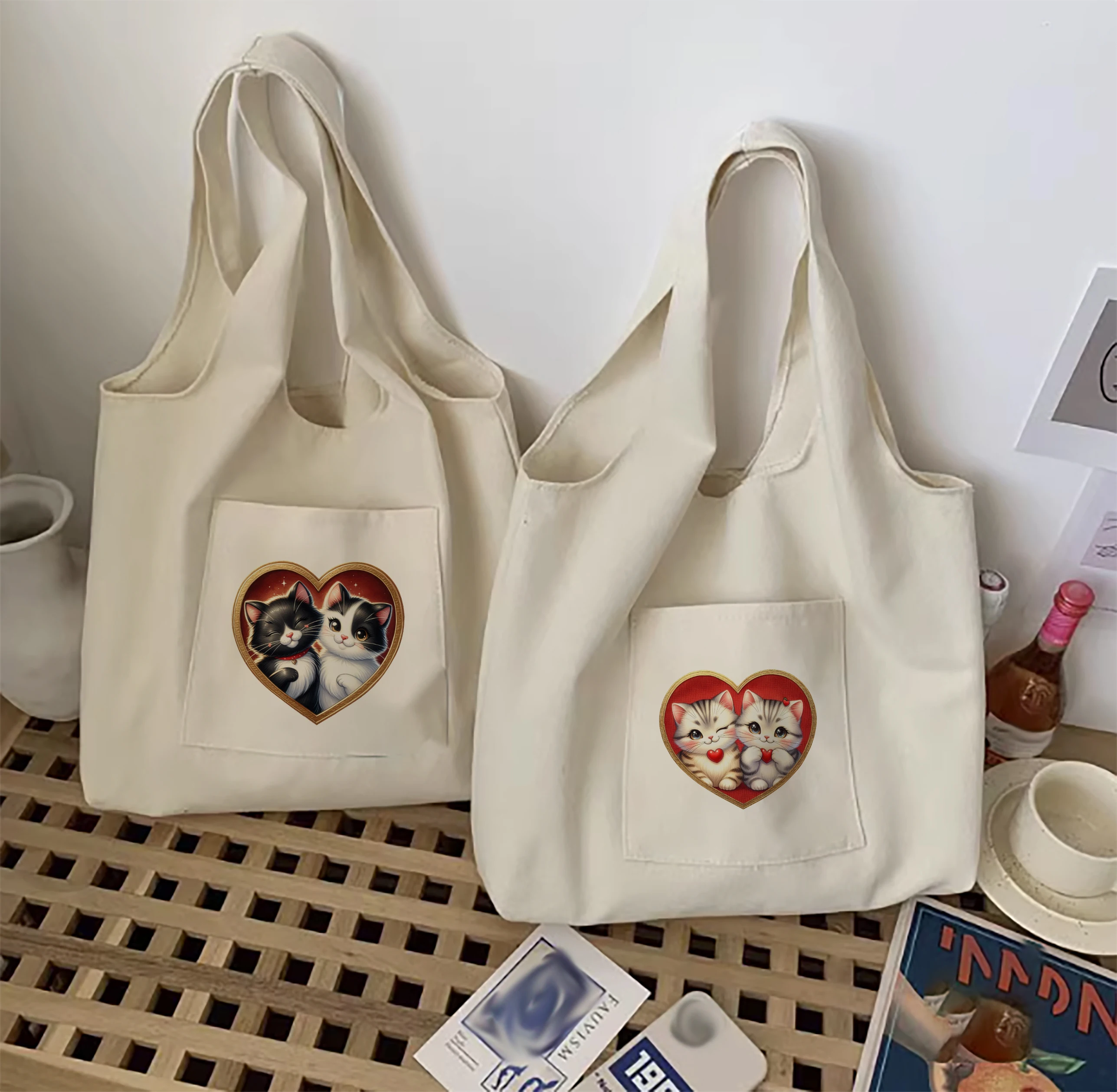 

Love couple cat canvas handbag, ladies' cute cat shopping bag, student literature book shoulder bag, cartoon vest bag