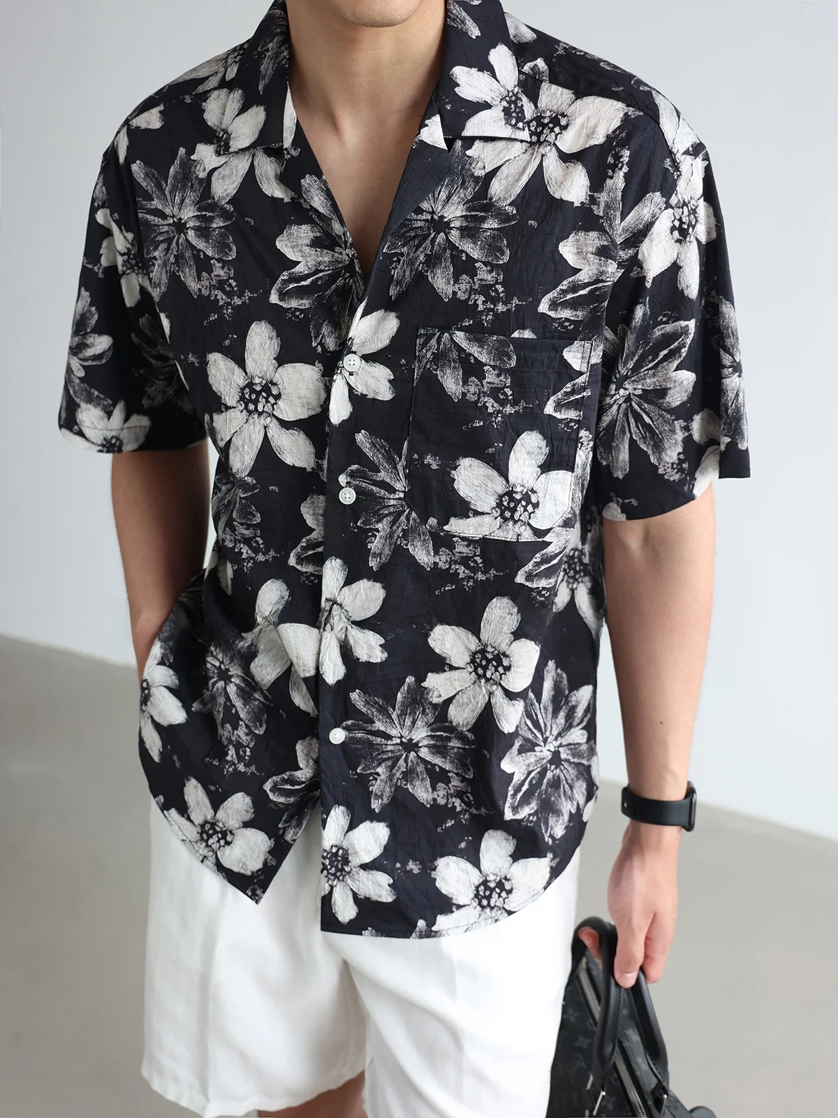 

Retro Floral Print Men's Shirt Thin Breathable Loose Casual Short Sleeve Summer Shirt Comfortable Skin-Friendly Standard Fit
