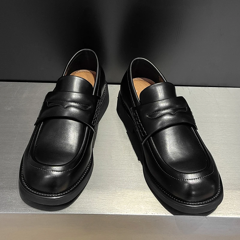 Retro Men Loafers Elegant Simple Breathable Casual Comfortable Niche Design Suitable for Commuting  Business Lazy Shoes