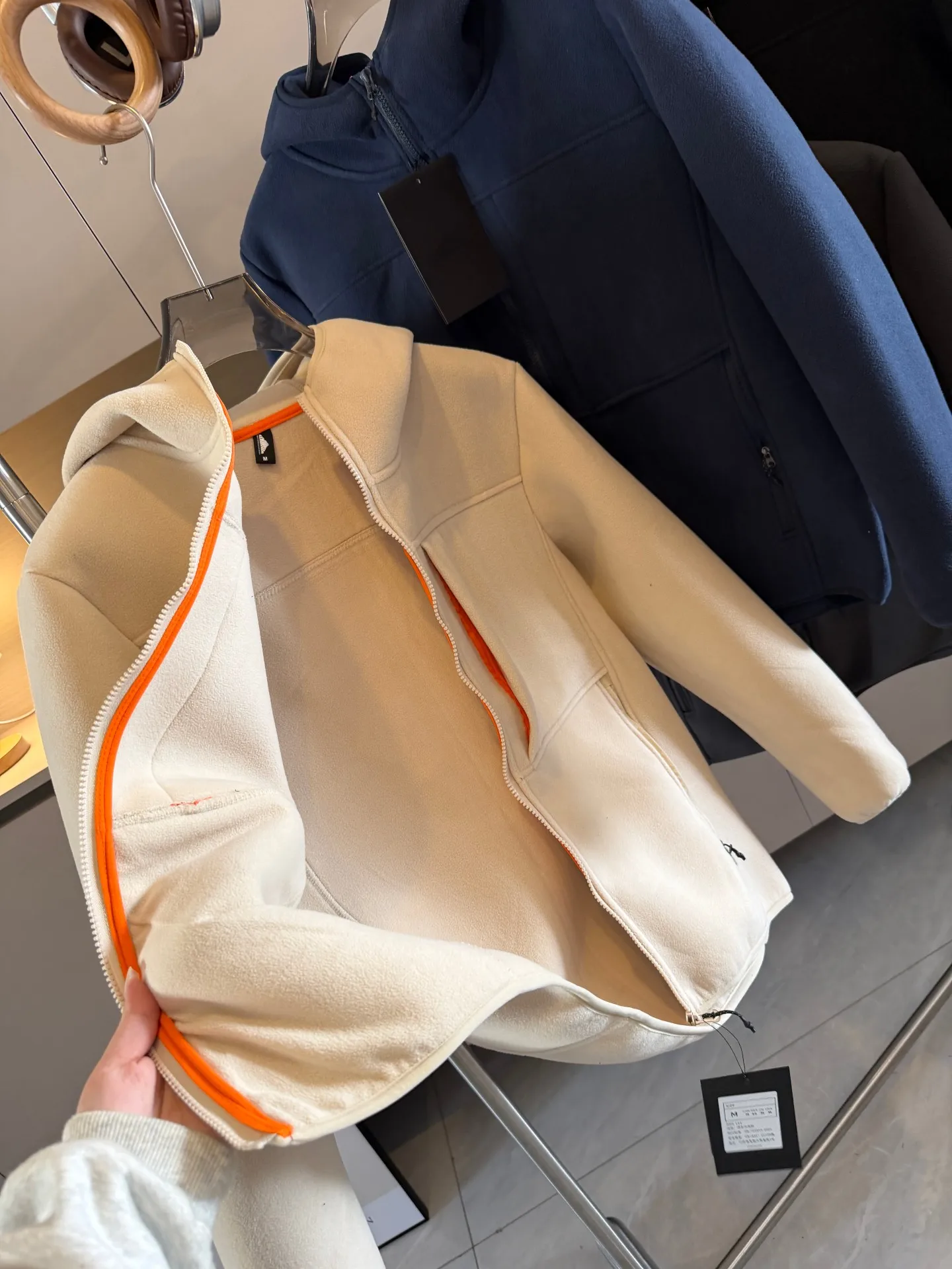 Thickened Heat Generating Fleece Jacket Coat for Men with Hood Anti Wind Cold Resistant Autumn Winter Outerwear Coat