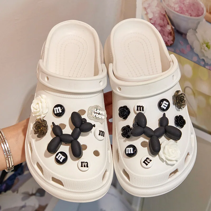 2024 New Cute Shoe Charms Brand Designer Shoes Charms Bling Accessories Fashion bubble dog Buckle Shoe Decorations