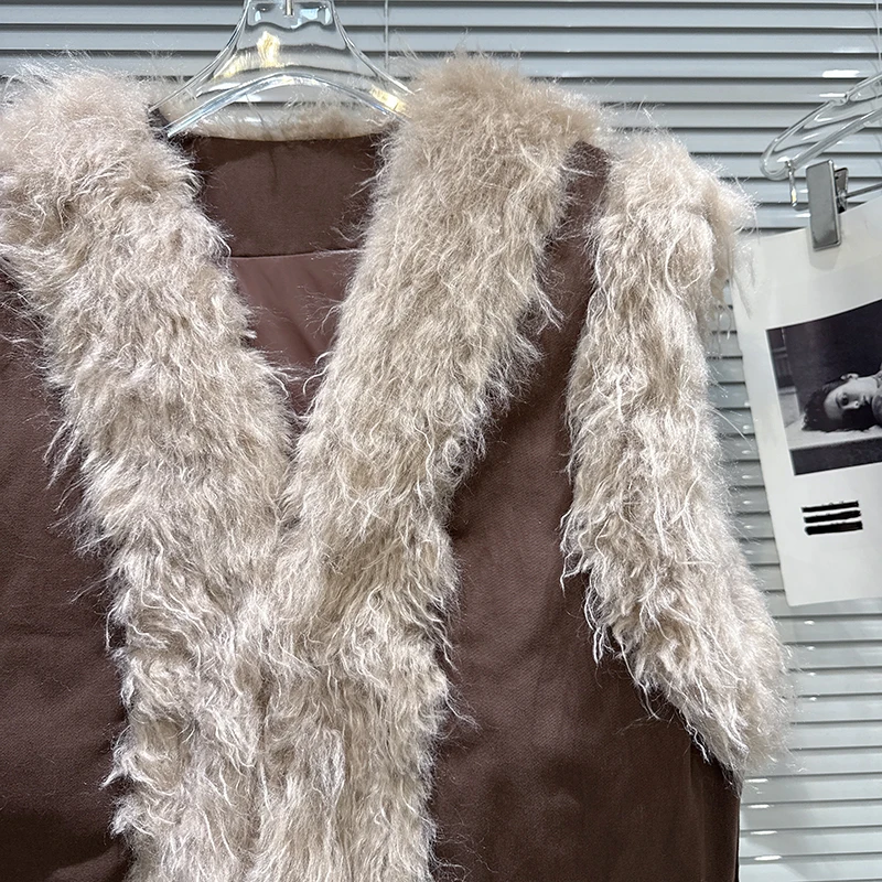 2025 Winter New Retro Spicy Girl Environmental Protection Hairy Edge Splicing Warm Fashion Casual  Down Vest for Women