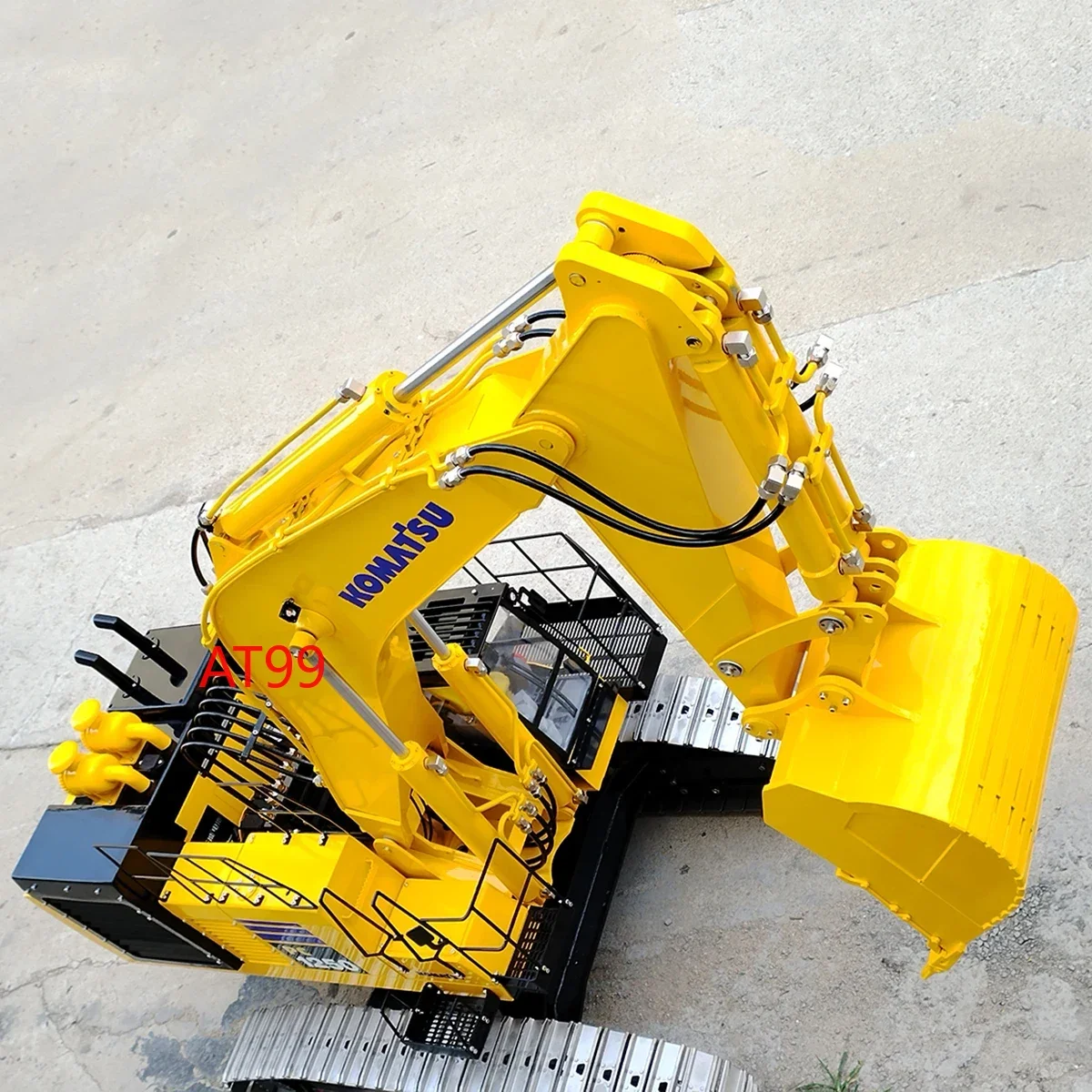 1/8 PC1250 RC Excavator Metal Heavy Engineering Excavator with Light and Sound System Adult Remote Control Truck Toy