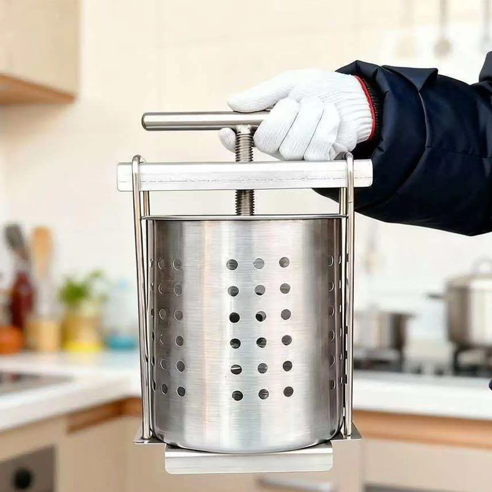 Fruit Wine Press 1.58L Stainless Steel Honey Juicer Hand Press Fruit Squeezer for Home Cooks Parents Chefs Beekeepers Holiday