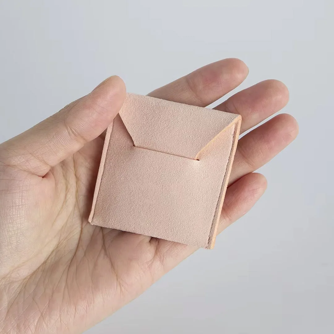 100Pcs High Quality 5.5x5.5cm Thick Microfiber Jewelry Packaging for Earrings Rings Necklace Organizer Guests Bulk Small Bag
