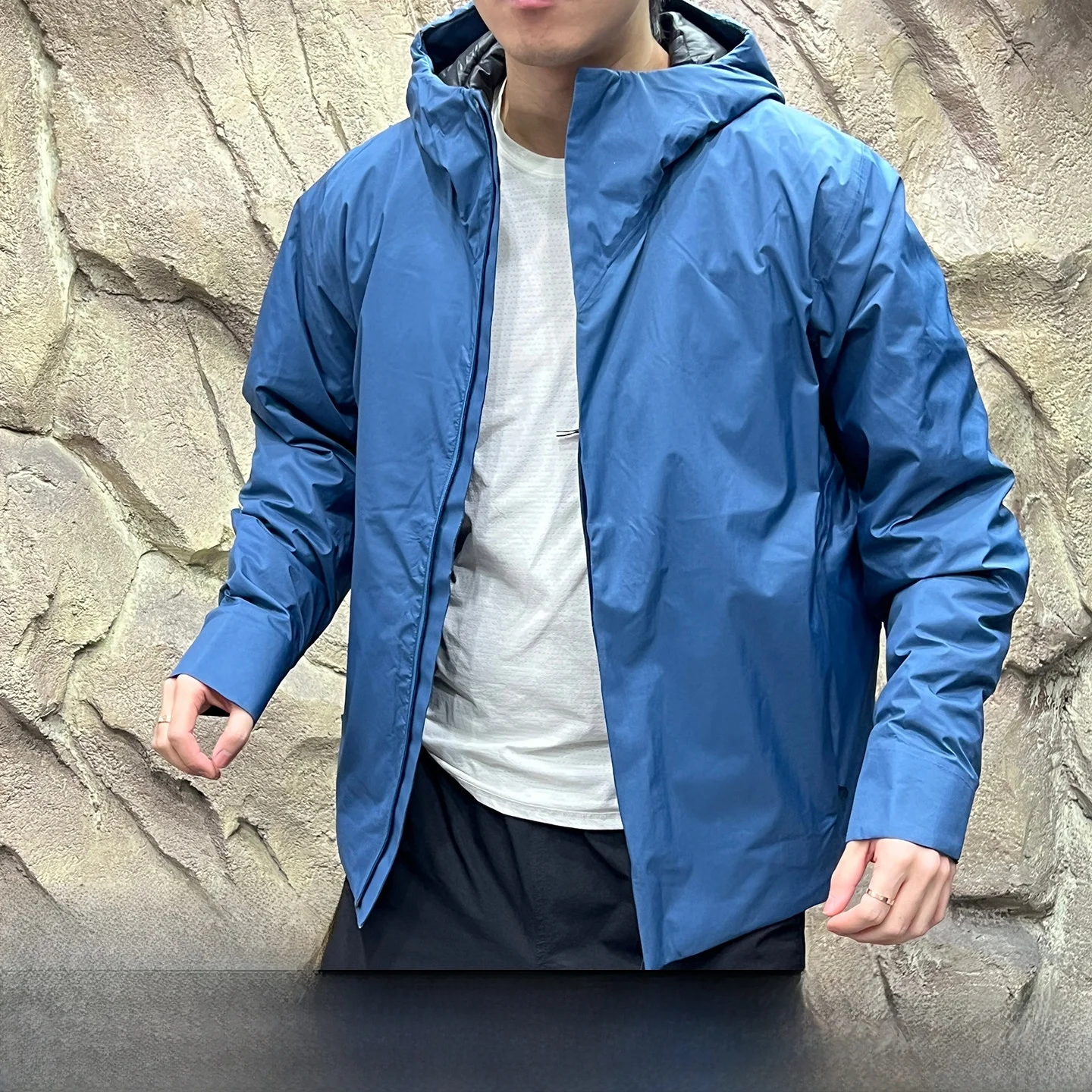 

High Loosen ey Goose down Jaet Men's Outdoor Winter Coat V-aped Heat Preservation Long Sve Waterproof Windproof