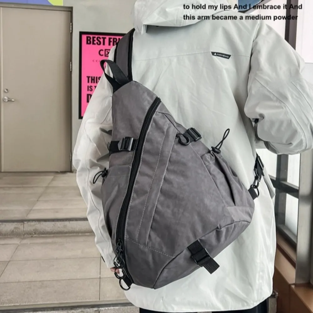 حقيبة صدر للرجال بلون سادة، سعة كبيرة، جيوب متعددة، حقيبة كتف من قماش أكسفورد، كتف قابل للتعديل، متعددة الوظائف