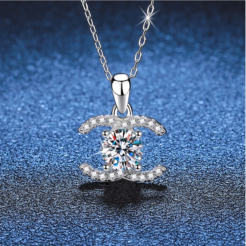 

S925 pure silver necklace, women's moissanite small fragrance, high-end feeling, 1 carat D-color moissanite necklace