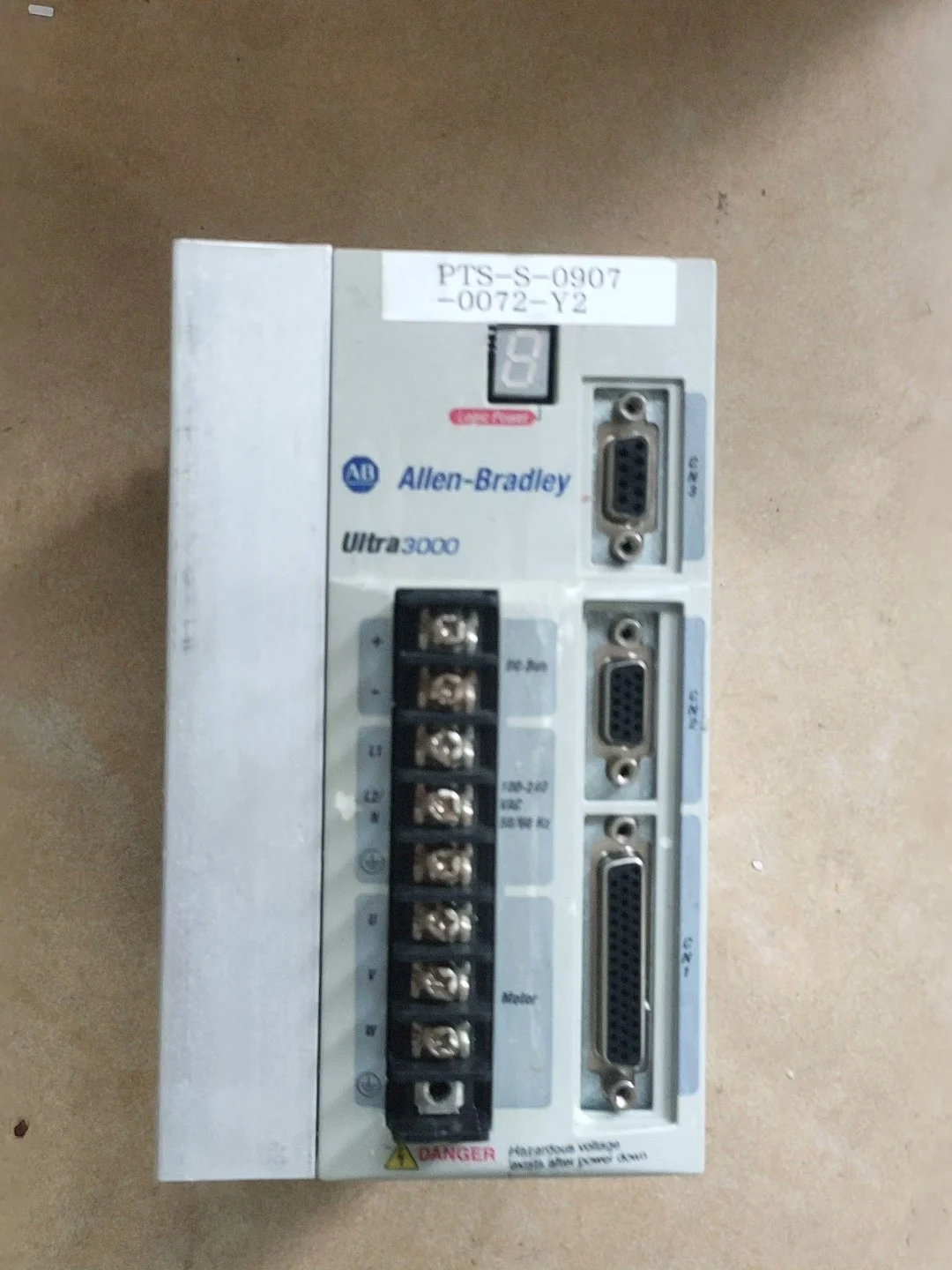 

Приводной модуль 2098-DSD-020 Ultra3000 для Allen Bradley