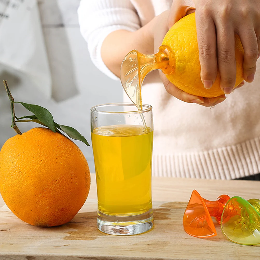 

5pcs Plastic Hand Press Squeezer Multifunction Kitchen Tool Orange Lemon Juicer Manual Drainer Gadget (Random Color)