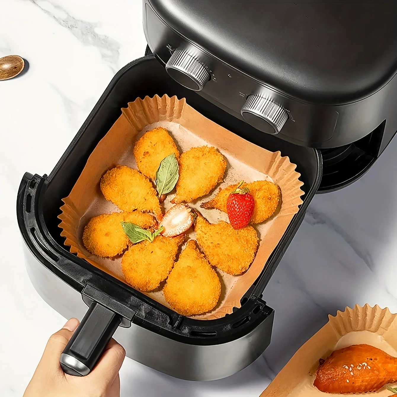 

50Pcs Fryer Disposable Paper Fryer Accessories Square Round Oil-proof Liner Non-Stick Kitchen Oven Baking