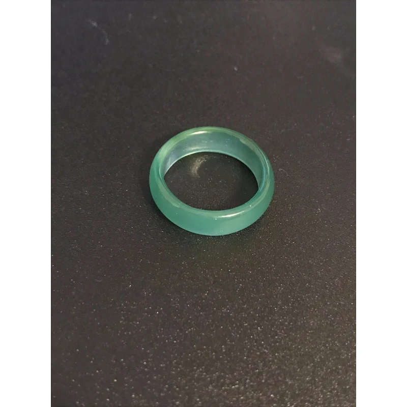 

Beautiful Green Jade Stone Band Ring/Rings 5MM Wide Size 8-9