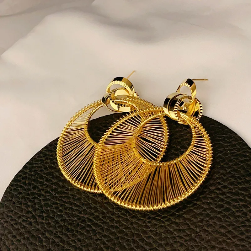 Oversized Hollow Hoop Earrings For Women, Minimalist Creative Metallic Fashion Jewellery