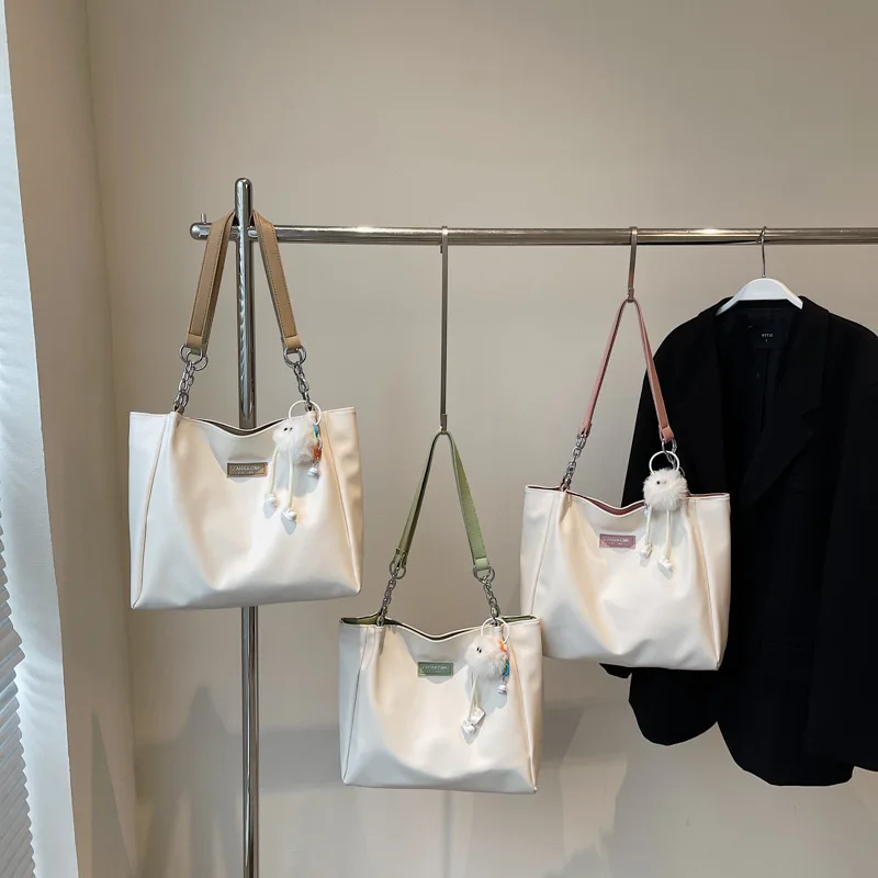 

‌2025 Premium PU Tote Bag, Minimalist Solid Color Shoulder Bag, Spacious & Versatile