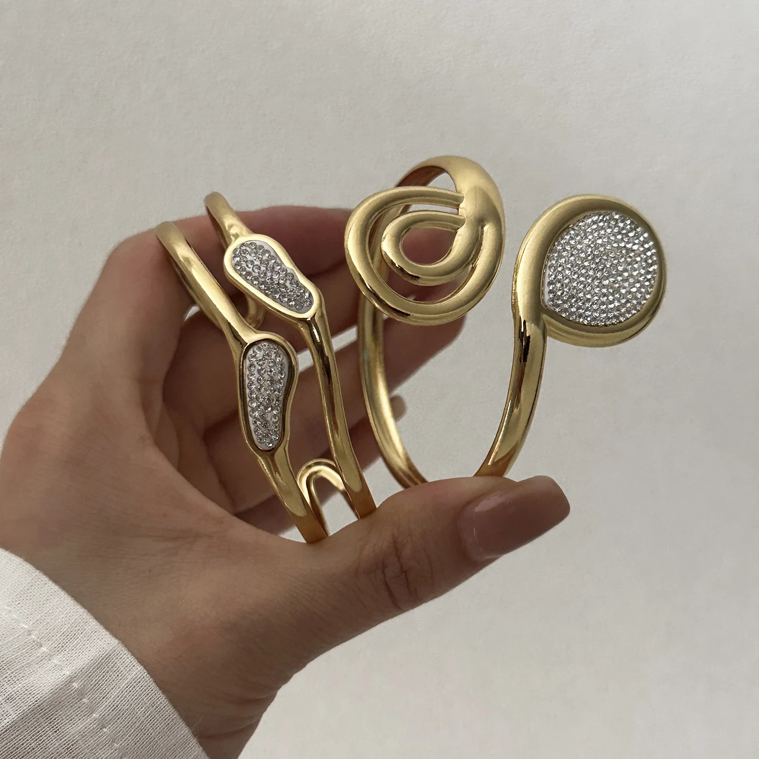 Edelstahl Geometrisches Doppelschichtiges Manschettenarmband für Damen und Herren Trendiges Glänzendes Zirkon-Wassertropfen Offener Armreif Wasserdichter Schmuck – Detail 3
