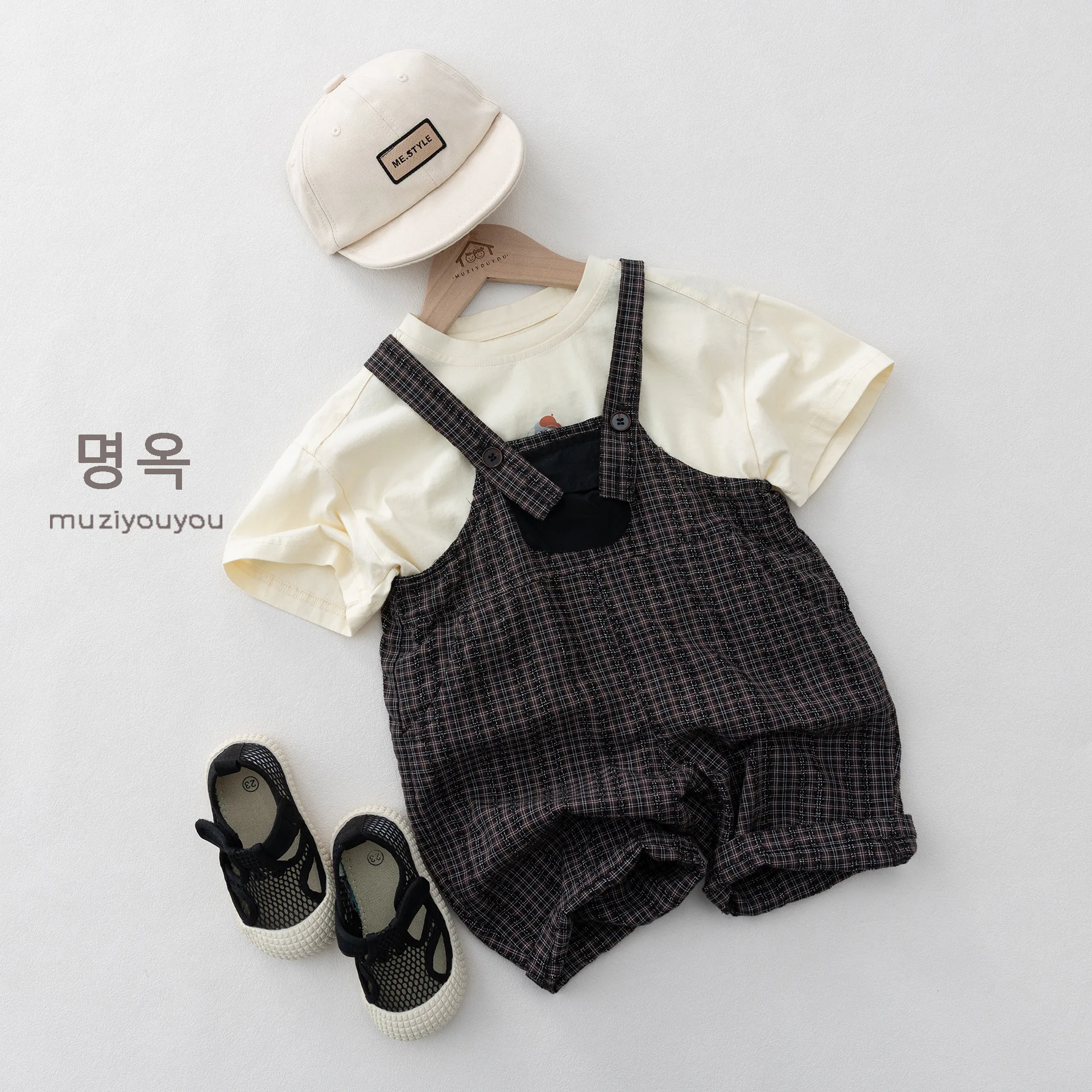Korean retro fine plaid children's clothing overalls Japanese loose and lazy baby boy and girl stylish jumpsuit