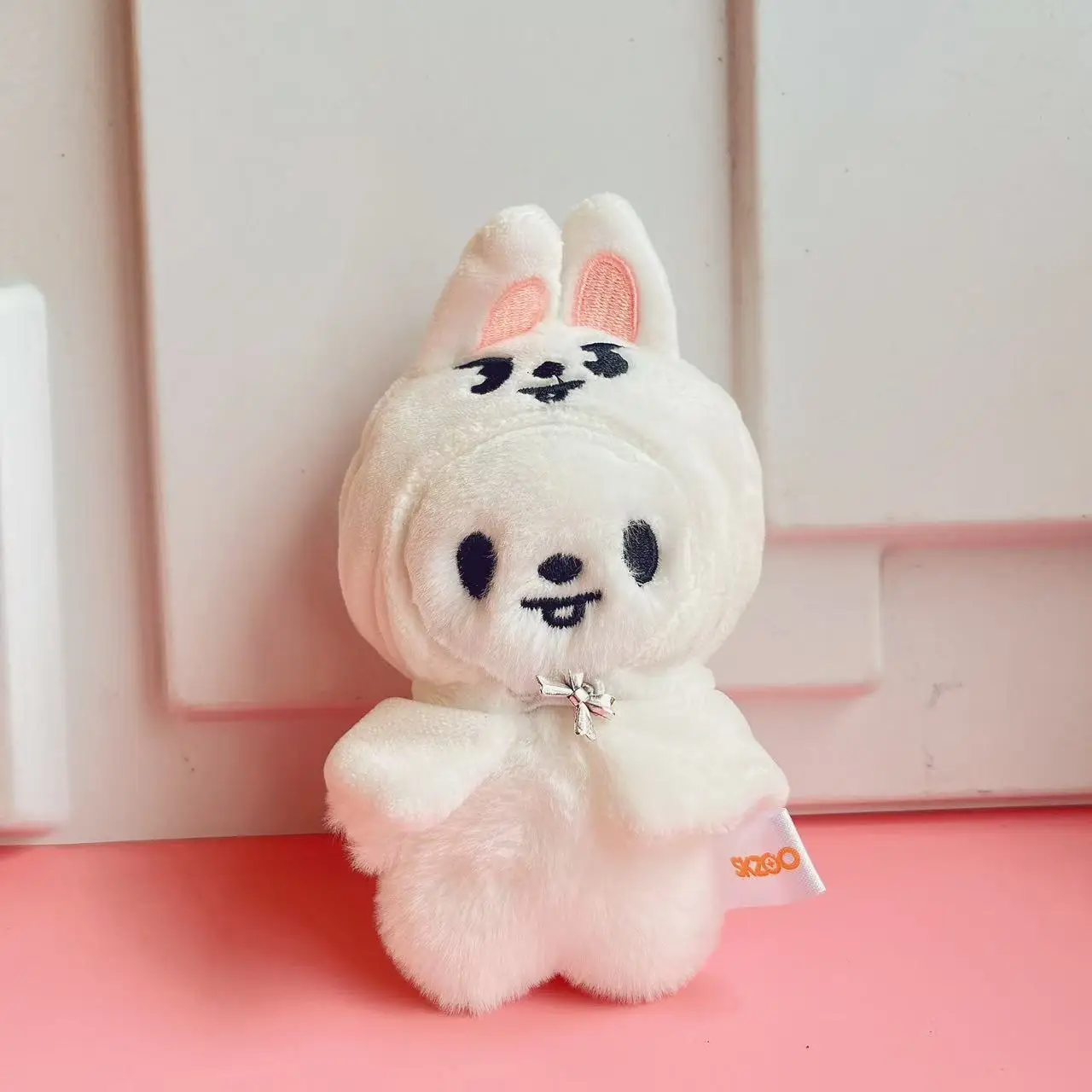 FM Weekly Same Style SKZOO Christmas 10cm Baby Cloak Dress Keychain Stray Kids Doll Doll Doll