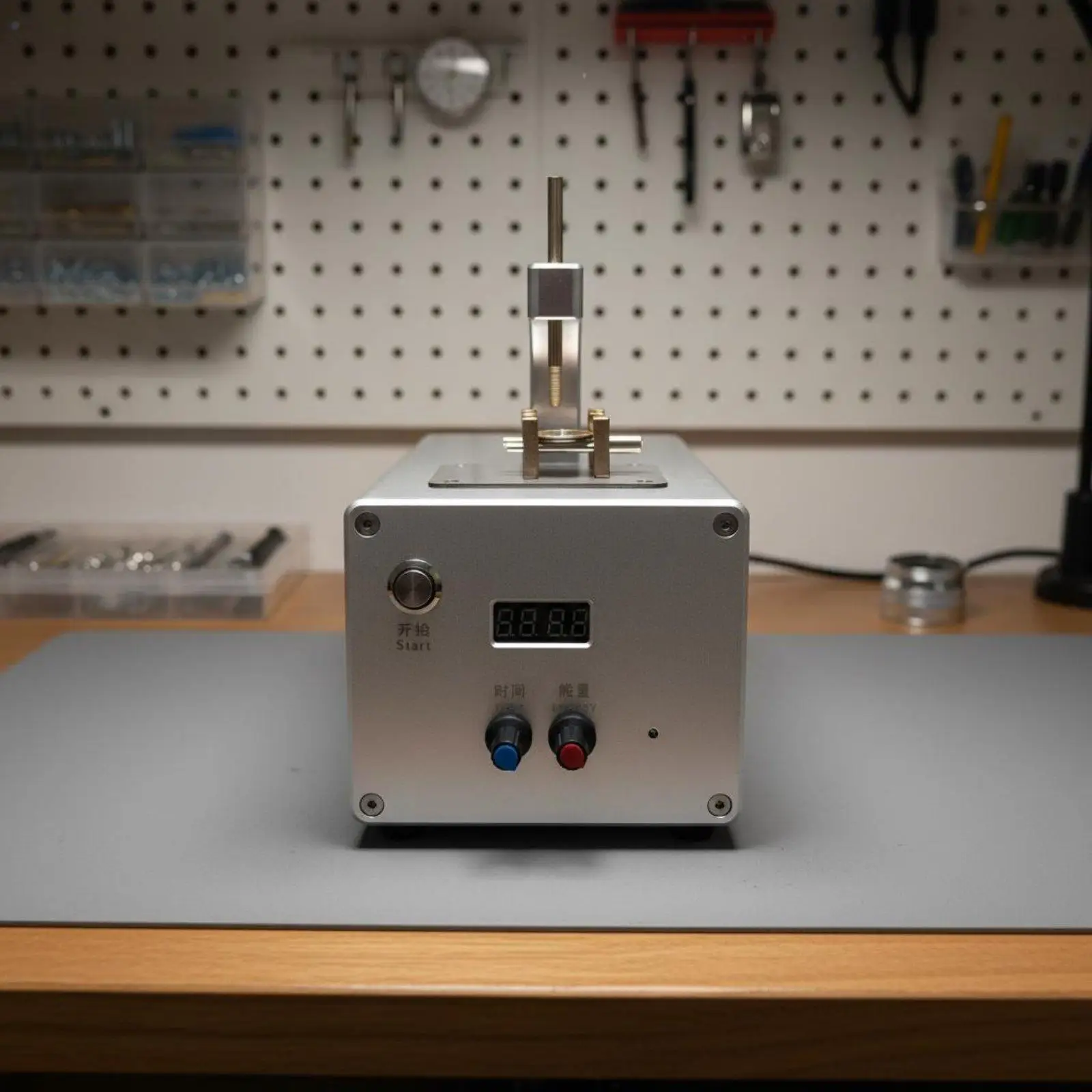 Aluminum Copper Watch Dial Soldering Machine for Watchmakers Fusing Tool with Adjustable Energy and Time Settings