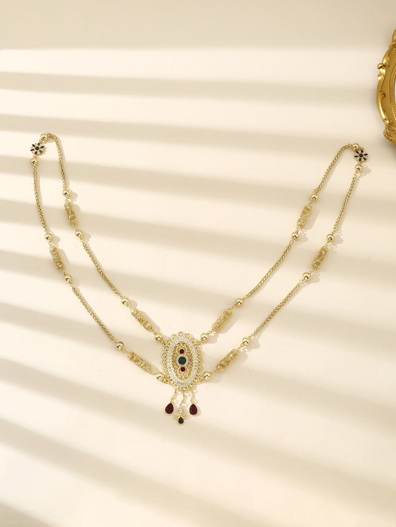 

Bohemian Style Floral Crystal Cylinder Tassel Necklace for Women Fashionable Outdoor Wedding Party Accessory Gift for Friends