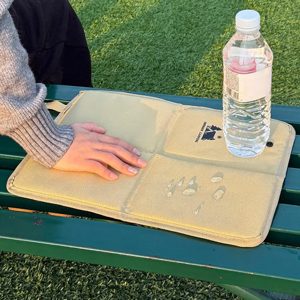 Faltbares Feuchtigkeitsabweisendes Sitzkissen Wasserdichte Klappbare Strandmatte Feuchtigkeitsbeständige Outdoor-Sitzmatte zum Wandern – Detail 11