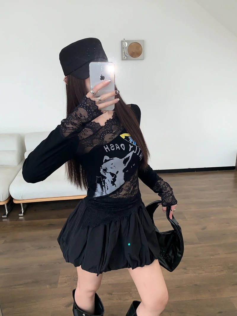 Retro Lace Splice Graffiti Print Long Sleeve T-Shirt Women's Autumn New Design Slimming Top French Style Universal Fit Cotton...